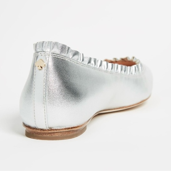 Kate Spade Silver Pointed Toe Ballet Flats with ruffle detail size 9 EUC - Picture 3 of 11